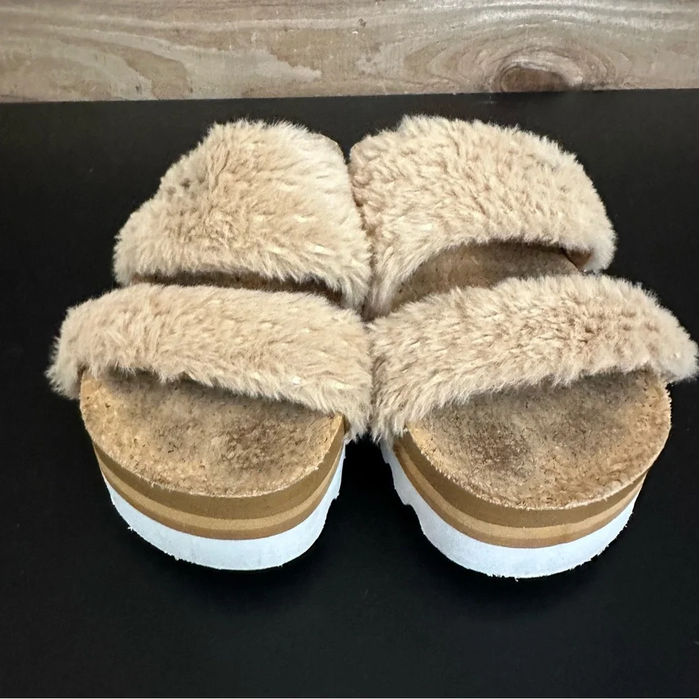 Reef Beige Fuzzy Strap Sandals - Picture 6 of 11